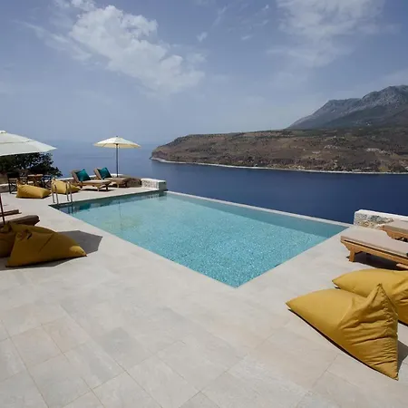 Nyaraló Ermis-apea Liménion