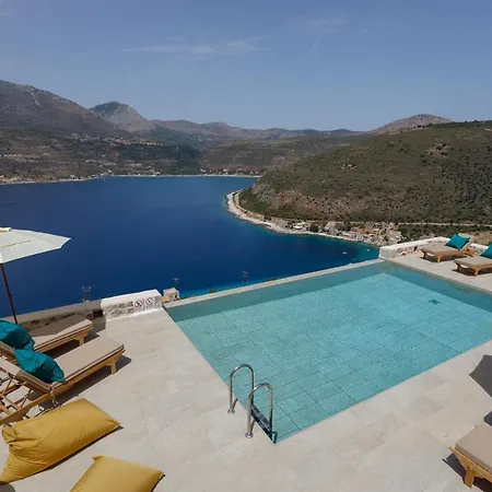 Ermis-apea Holiday home Limeni